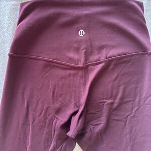 lululemon athletica burgundy Leggings size 4. 23”